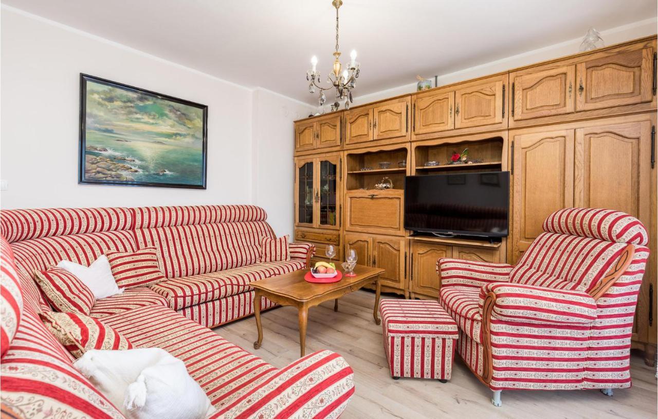 4 Bedroom Nice Apartment In Опатія Екстер'єр фото