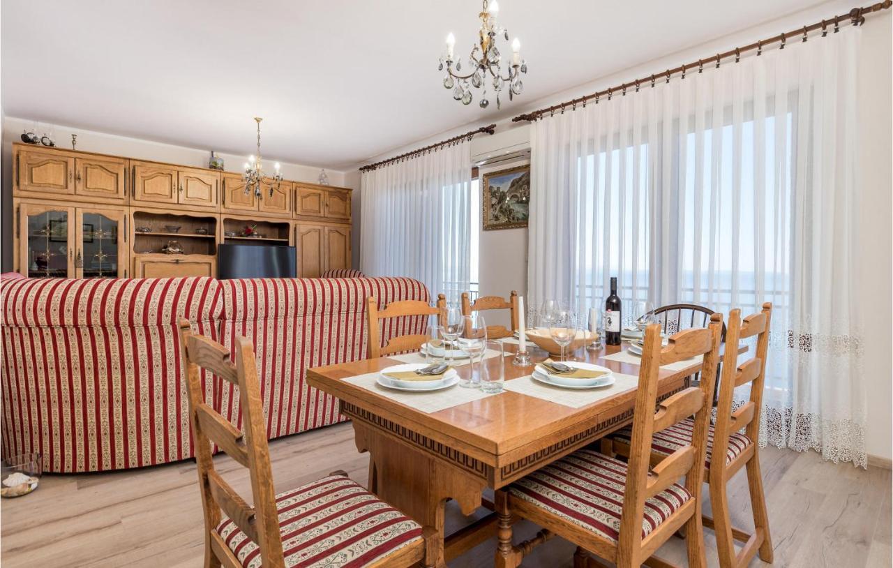 4 Bedroom Nice Apartment In Опатія Екстер'єр фото