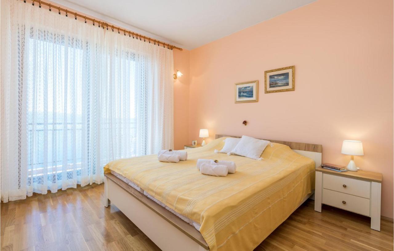 4 Bedroom Nice Apartment In Опатія Екстер'єр фото
