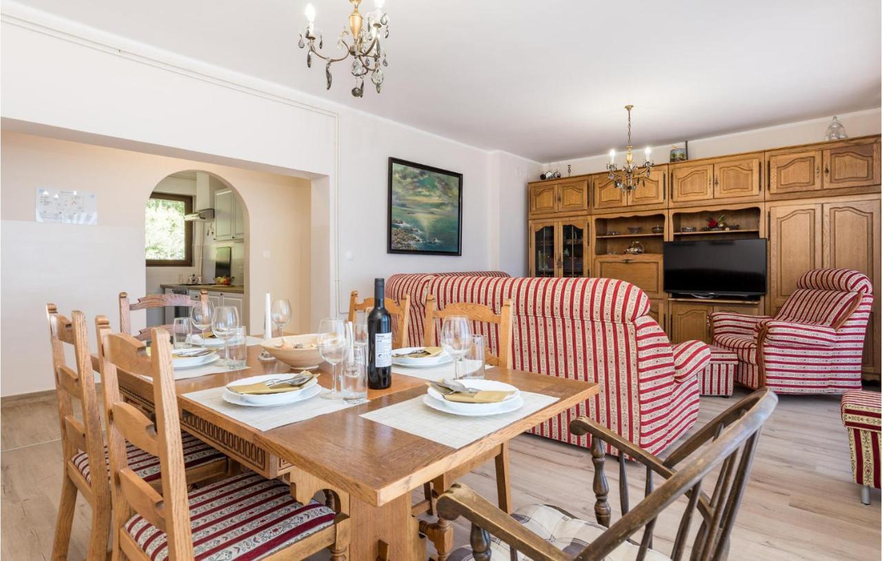 4 Bedroom Nice Apartment In Опатія Екстер'єр фото