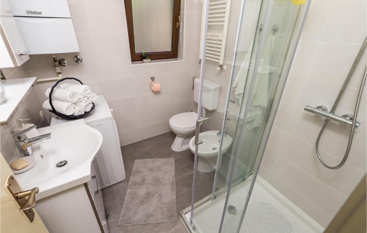 4 Bedroom Nice Apartment In Опатія Екстер'єр фото